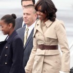 Michelle Obama trench Burberry