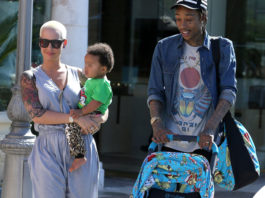 Amber Rose Wiz Khalifa Sebastian passeggino Callisto Cybex Jeremy Scott pantaloni Happiness tshirt Dr Seuss