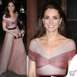 Kate Middleton abito Gucci pump Oscar de la Renta clutch Prada orecchini Kiki McDonough