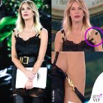 Alessia Marcuzzi Isola 9 puntata vestito stivali Versace scuse bretella