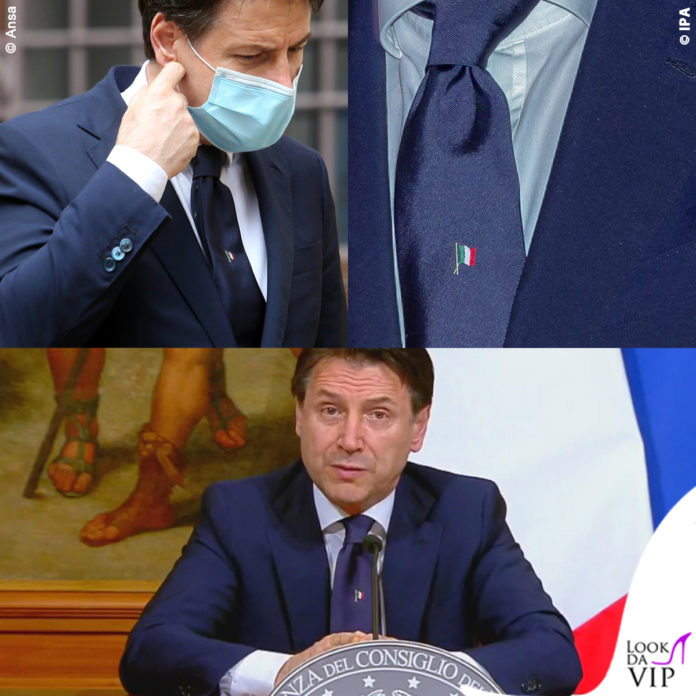 Giuseppe Conte cravatta con tricolore Talarico
