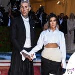 le kardashian danno spettacolo sul red carpet del met gala 2022
