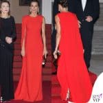 Letizia Ortiz regina Spagna abito Stella McCartney sandali Jimmy Choo