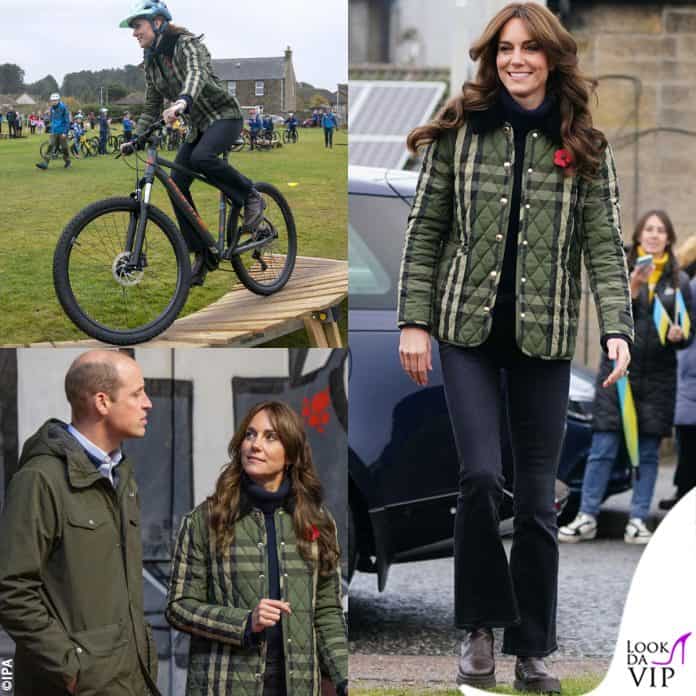 il principe William e Kate Middleton in Scozia: lei è perfetta nella giacca trapuntata di Burberry