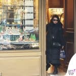 il look per lo shopping a Milano di Cristina D'Avena