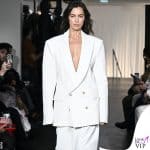 Irina Shayk, Bella Hadid, Vittoria Ceretti: gli scatti sensuali delle modelle nei backstage delle fashion week